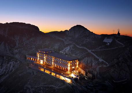 Pilatus Kulm Cheminée Saal